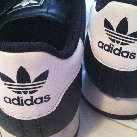 Adidas❌❌ SOLD❌ - Picture 3 of 3