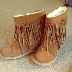 Mix no. 6 fringe boots. Size 8 1/2.
