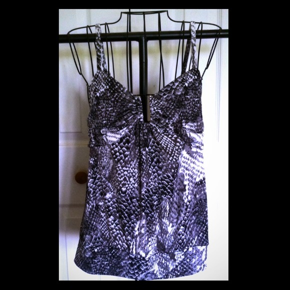 Slinky black and grey cleavage top