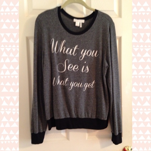 SALE TODAY ONLY ❤️ Forever 21  Sweater