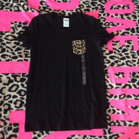 Vs tee with leopard pocket