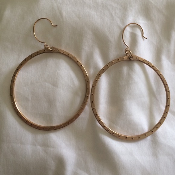 Nashelle hoop earrings