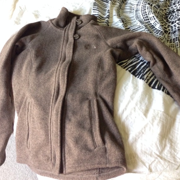 Cute Brown North Face jacket
