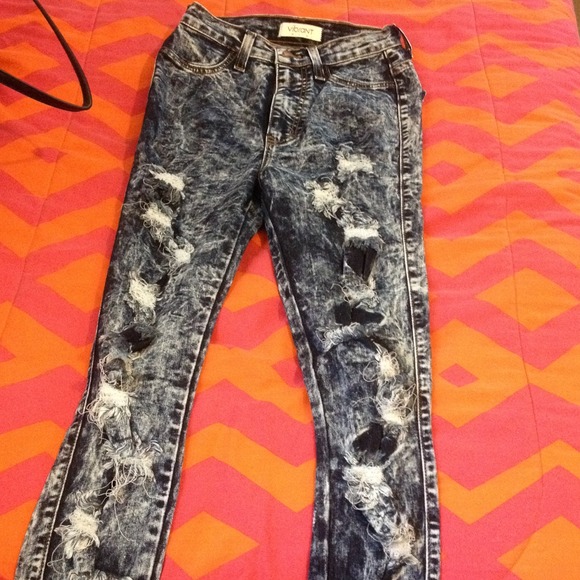 High waisted jeans