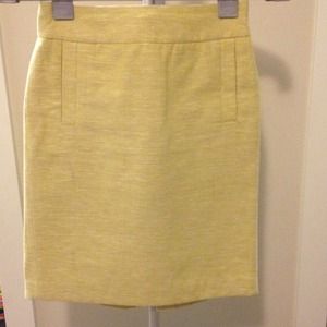 Yellow pencil skirt