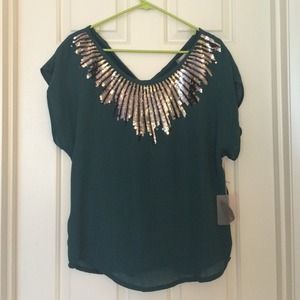 * TRADING! * Emerald green sequin top