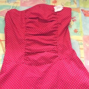 Adorable red 'vintage' dress!