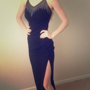 Size 4 floor length Vintage dress; new condition