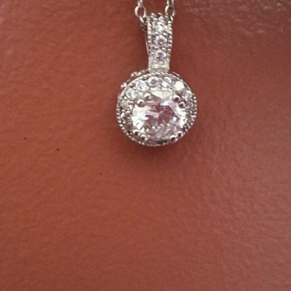 Premier Design Laura necklace