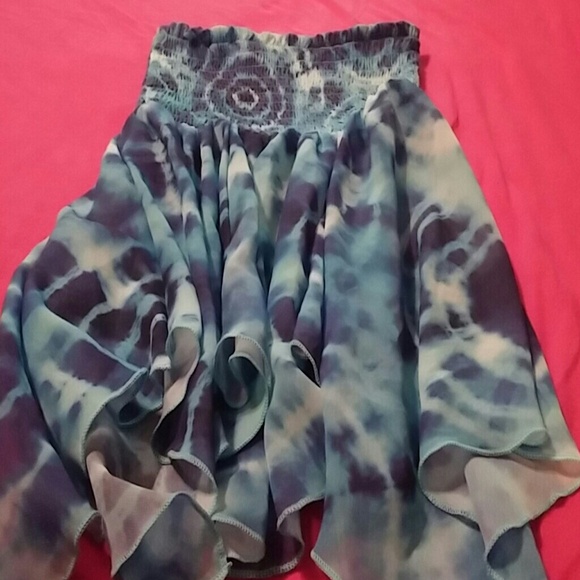 Tye Dye Halter Top - Picture 3 of 4