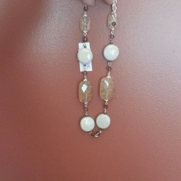 Premier Design Sand Dune necklace - Picture 2 of 3