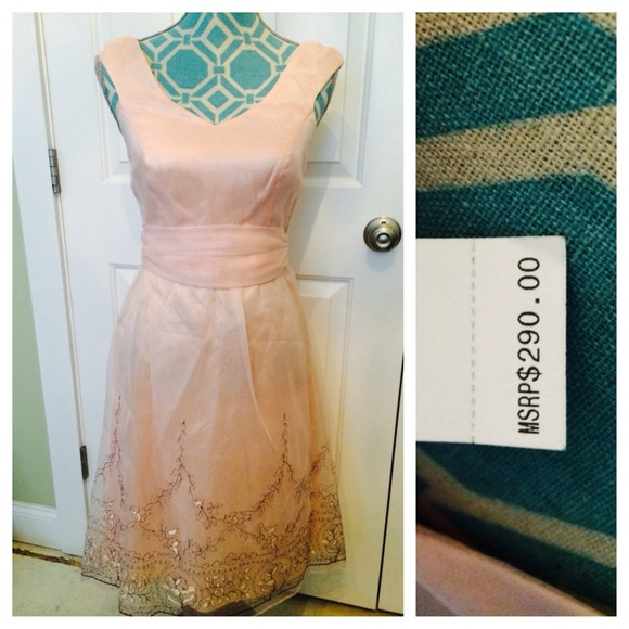 Laundry by Shelli Segal Dresses & Skirts - Laundry dress.