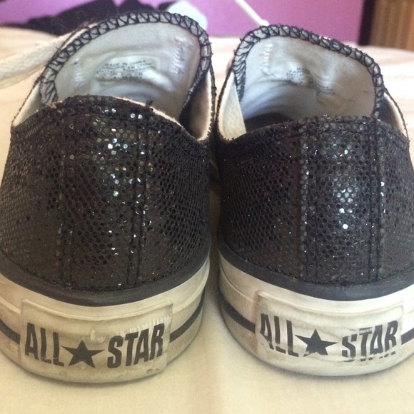 Sequin converse