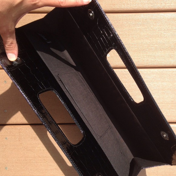 🚫Bundled🚫Black clutch - Picture 2 of 2