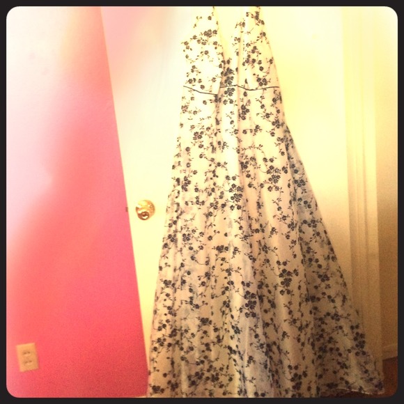 20W white and black halter formal, the black has