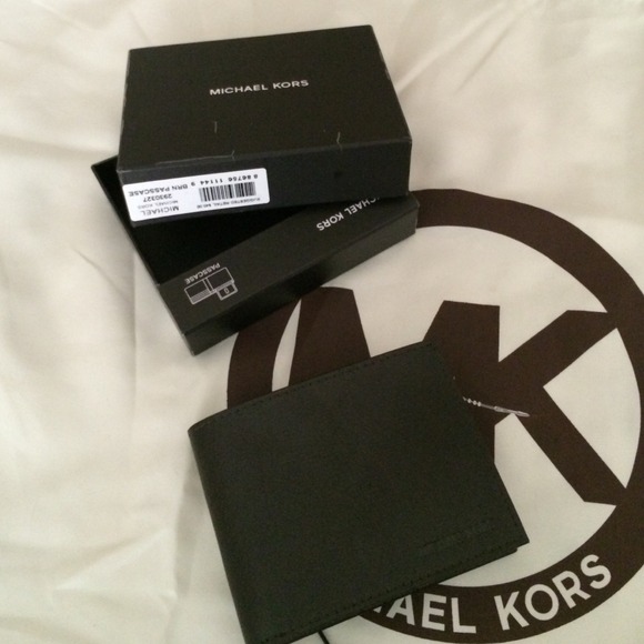Michael Kors men wallet