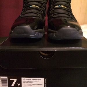 Air Jordan Gamma Blue 11s (GS) 7y