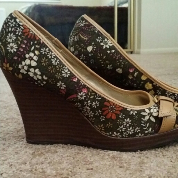 Cute floral wedges