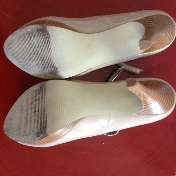 Still with tags!! From style&co. Super comfy tan - Picture 3 of 4