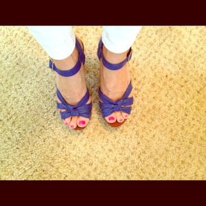Aldo cobalt blue clog sandals