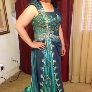 Green silk dress!!!!