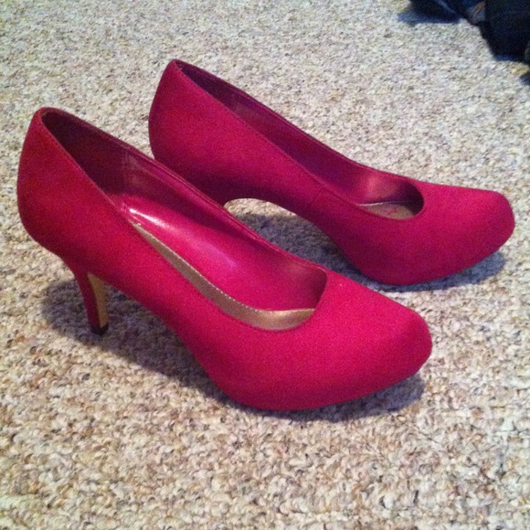 Bright pink 2 inch heels size 8.5 never worn