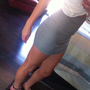 ✔️💎SOLD💎✔️brandy melville skirt