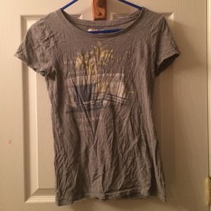 100% cotton Hollister shirt