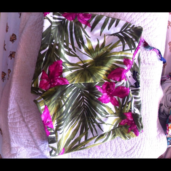 🐩🐾SOLD🐾🐩Brandy Melville Shorts!