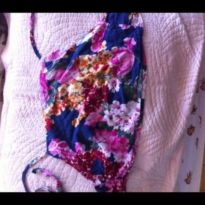 brandy melville halter top