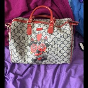 Gucci Top Handle Purse (LIKE NEW CONDITION!)