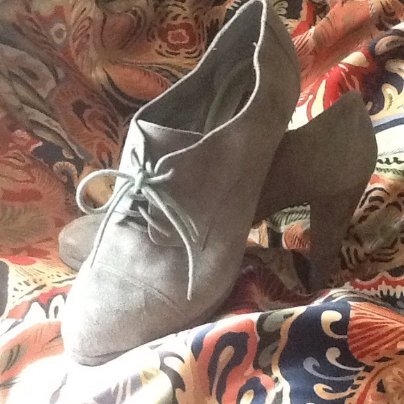 Mojo Moxy gray suede platform oxford - Picture 2 of 3