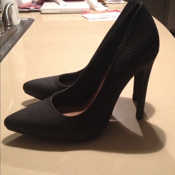 Michael Antonio Lamiss Dress Pump *SOLD*