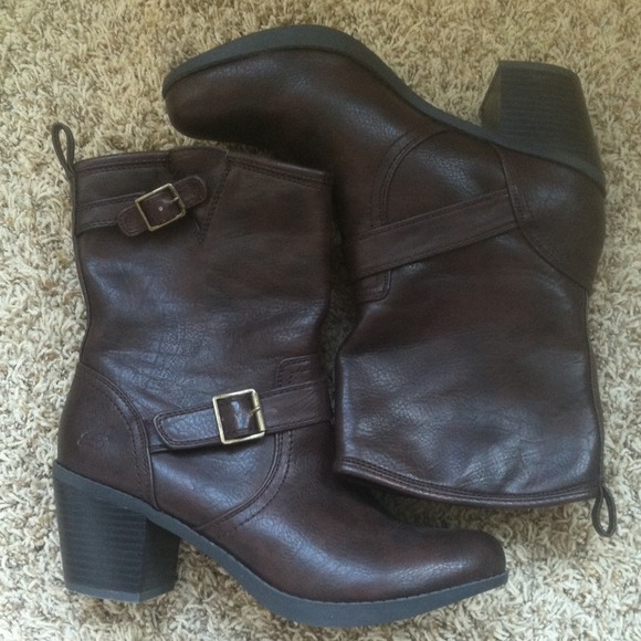 Brown boots