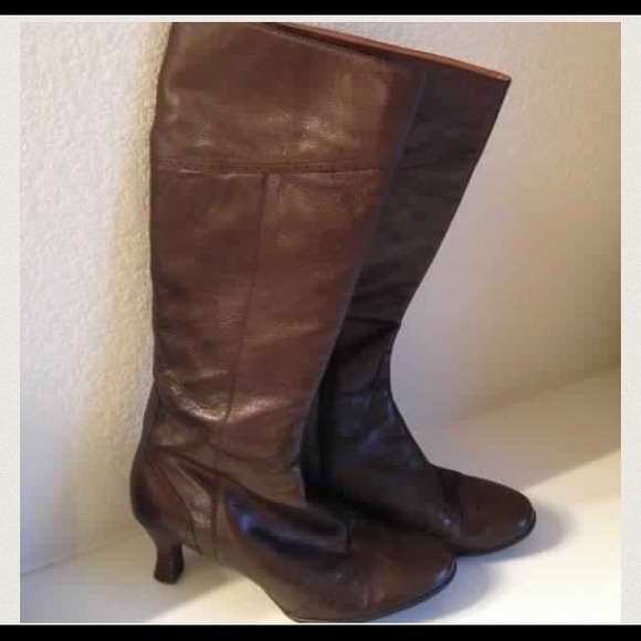 Bolo by Born women's boots