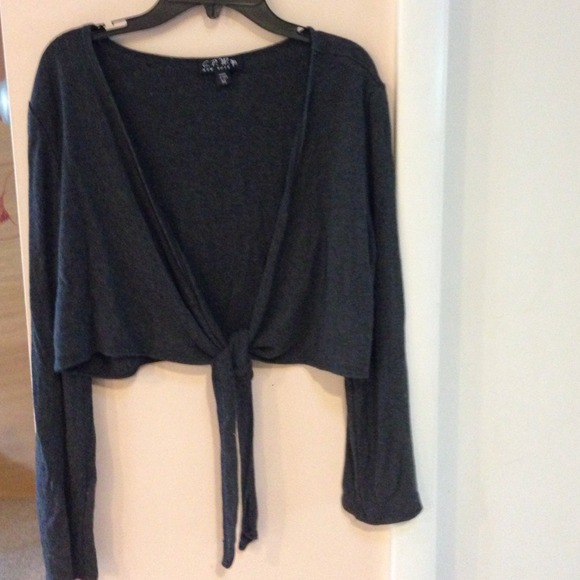 Dark Gray Flyaway