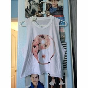 Brandy Melville floral Yin yang tank