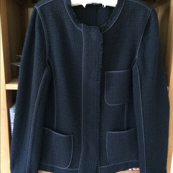 VINCE! Cropped to the Nines