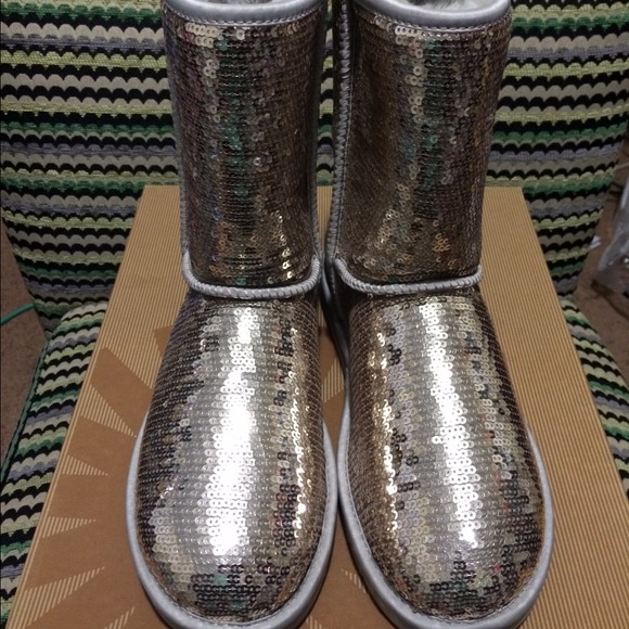 🎉Sold on EBay🎉 Sparkle Ugg Boots - Picture 2 of 4