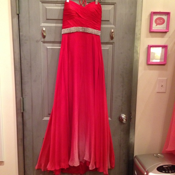 🌟SOLD!🌟 Jovani Red Evening Gown