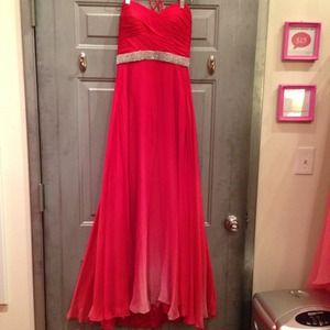 🌟SOLD!🌟 Jovani Red Evening Gown
