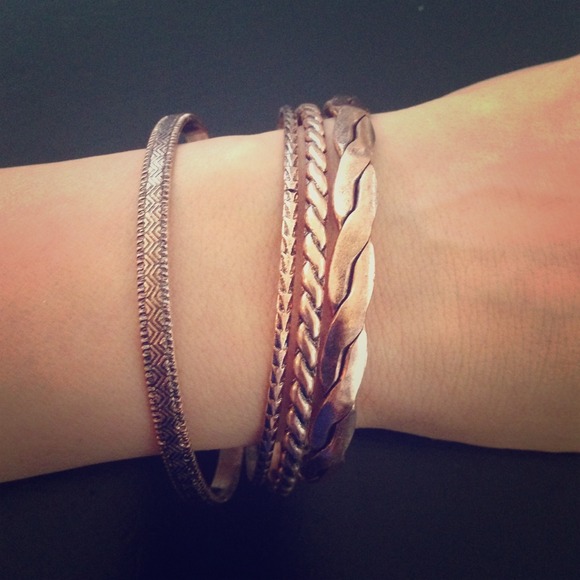 Jewelry - SOLD in BUNDLE- Rose Gold Bangles
