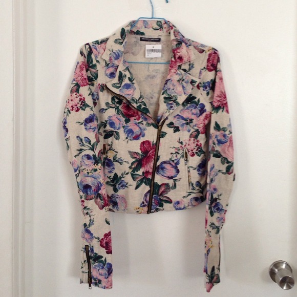 Brandy Melville floral jacket rare