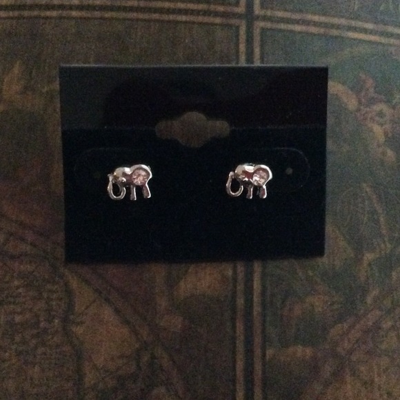 NWOT Silver Tone Elephant & Diamond Earrings - Picture 2 of 4