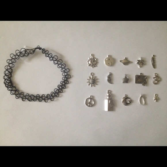 90's Tattoo choker with charm!