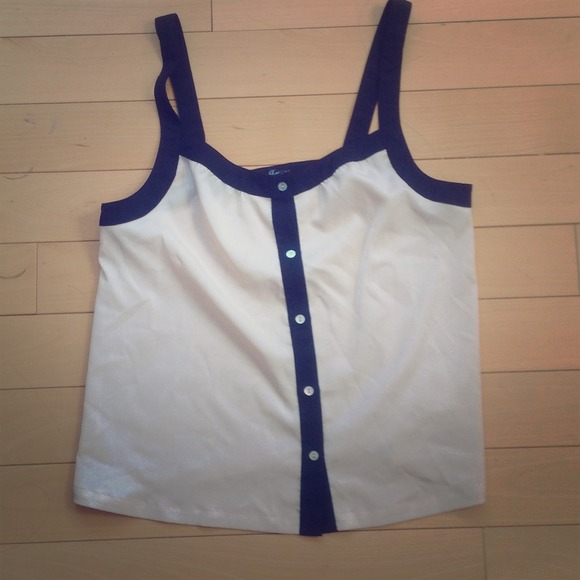 Forever21 tank