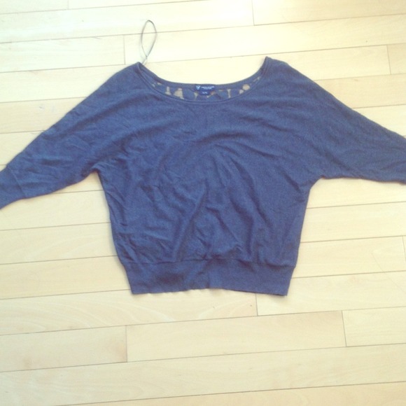 American eagle sweater bundle (2)