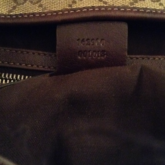 Gucci Pelham Horsebit Shoulder Bag - Picture 2 of 4