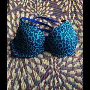*SOLD* PINK wear everywhere push up bra 36B