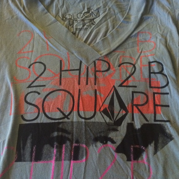 Volcom t-shirt, v-neck - Picture 2 of 3